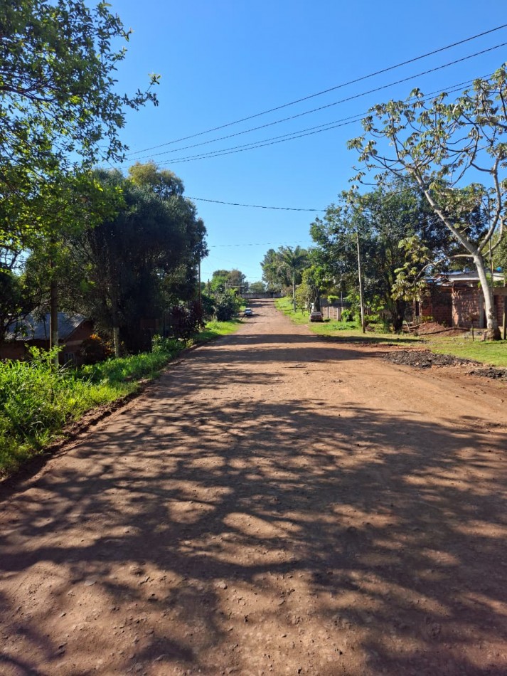 Vende Terreno con casa 