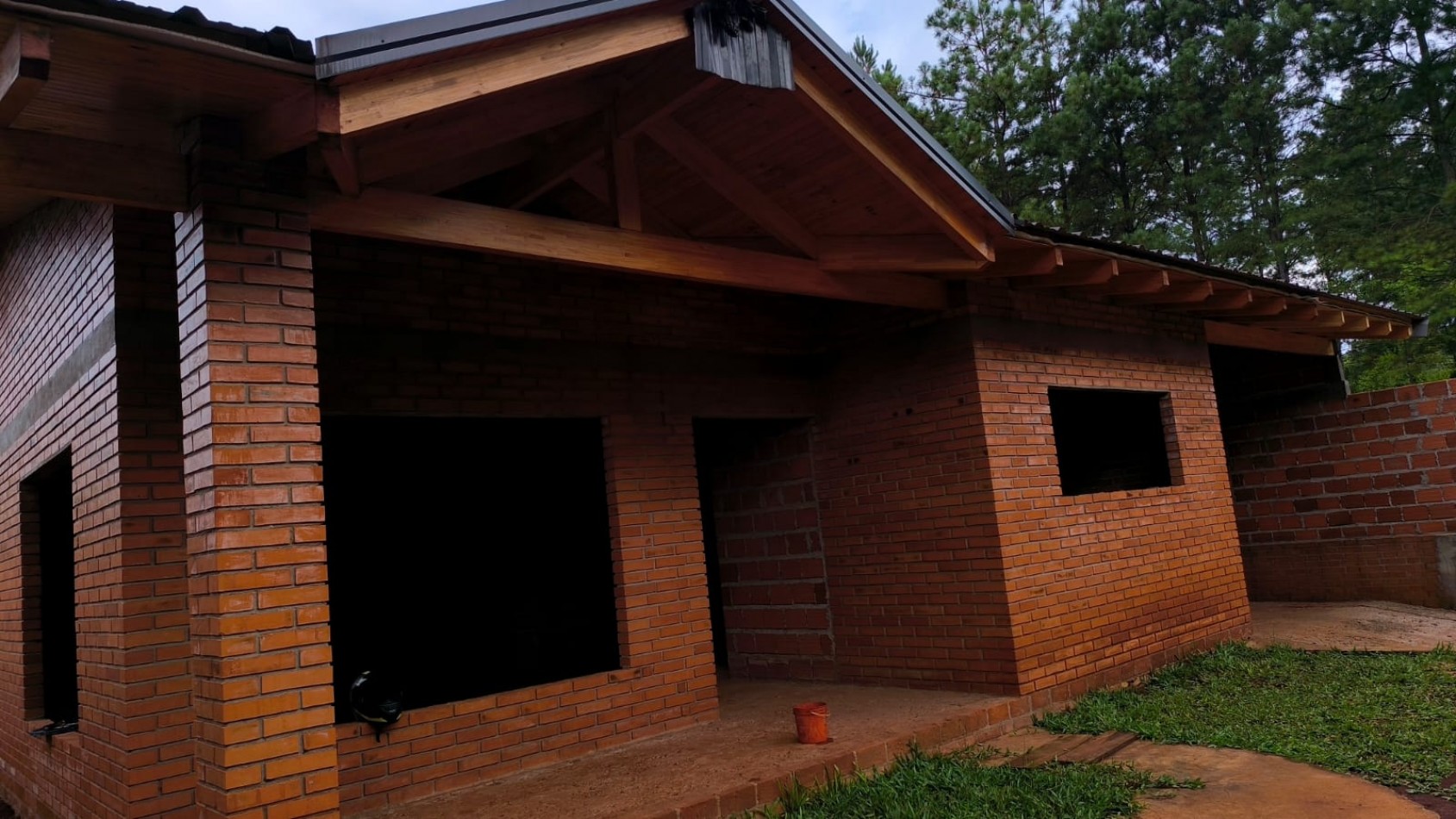 CHALET A TERMINAR