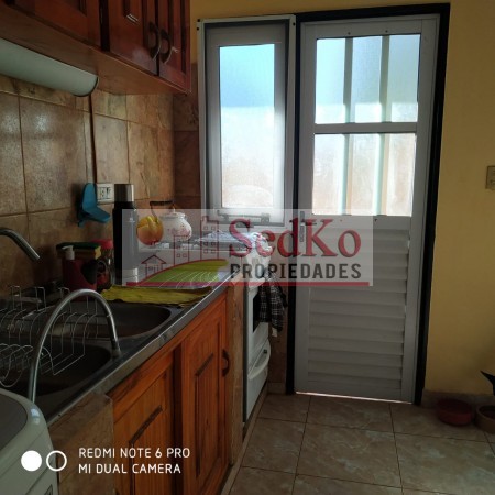 VENDE DEPARTAMENTO EN 2DO PISO