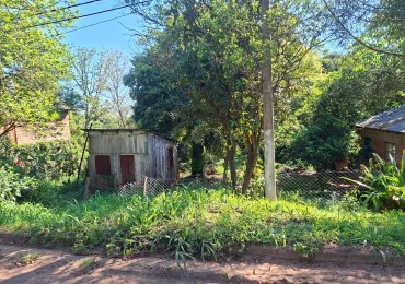 Vende Terreno con casa 